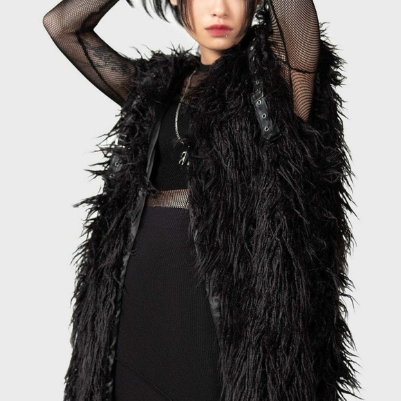 Zara Tops - Zara - Women's Black Faux Fur Vest